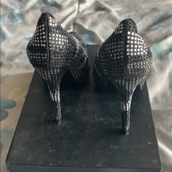 Report Signature Heels - Picture 3 of 3